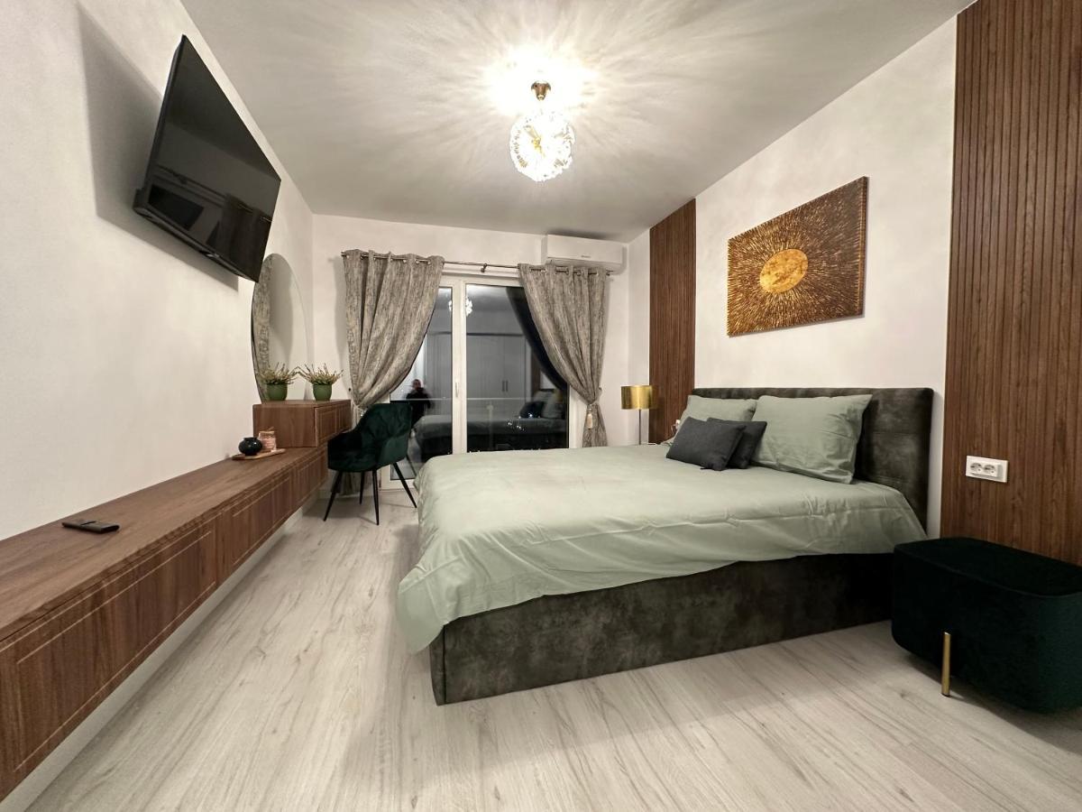 דירה Luxury , Private Parking, Self Check-in64 קריובה